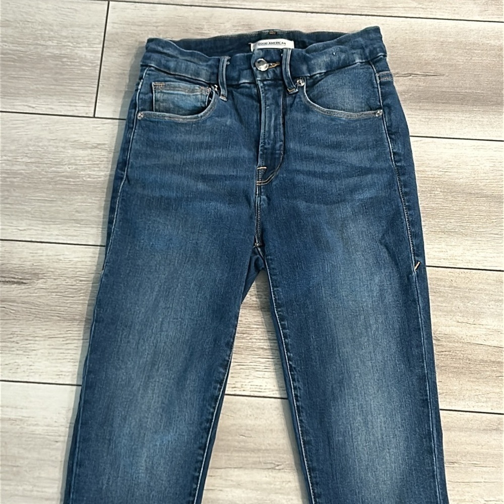 Good American Good Waist Crop jeans size 25 - Picture 3 of 11